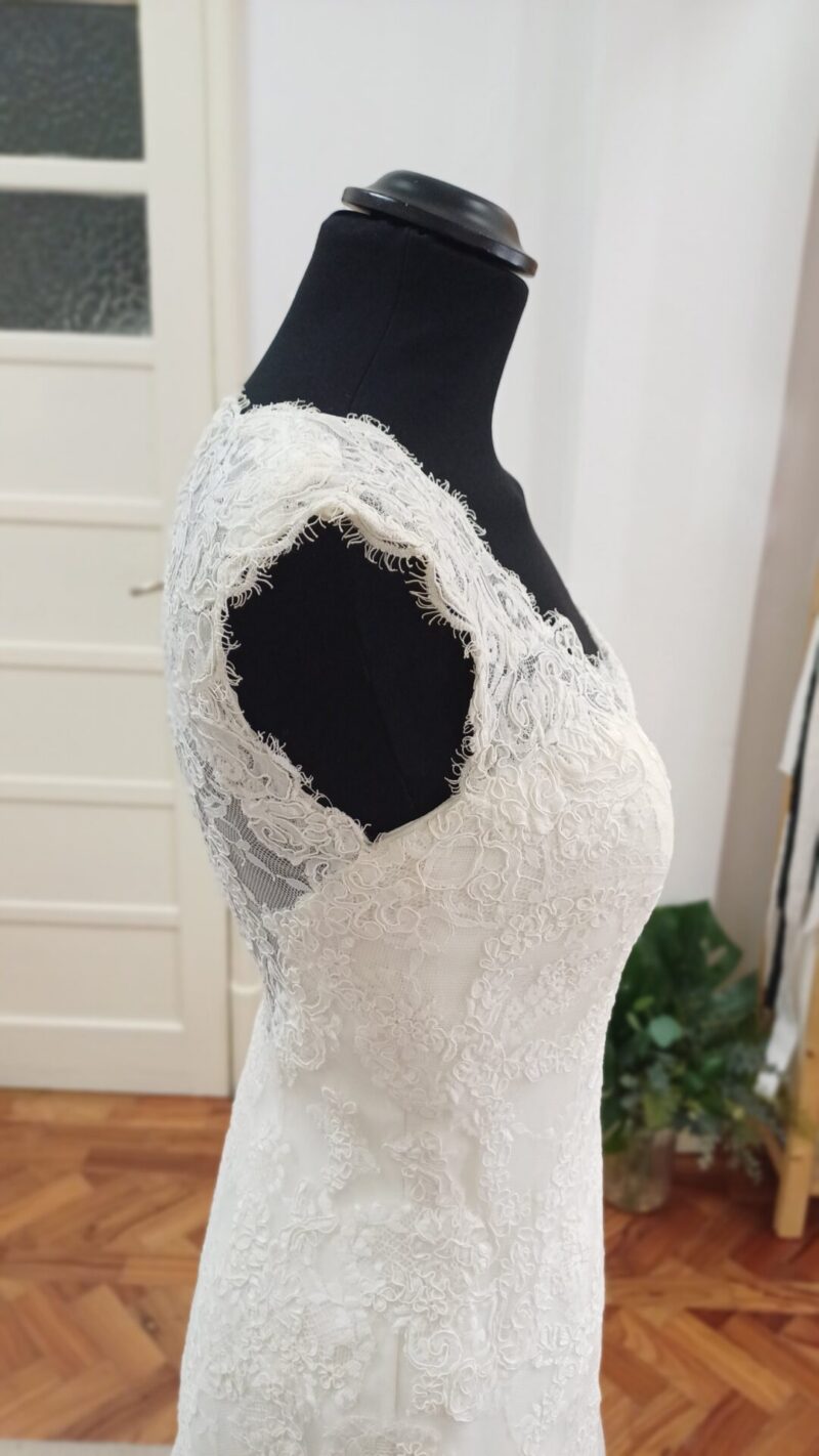 Current Labels Catalog Marina - Bridal Stories